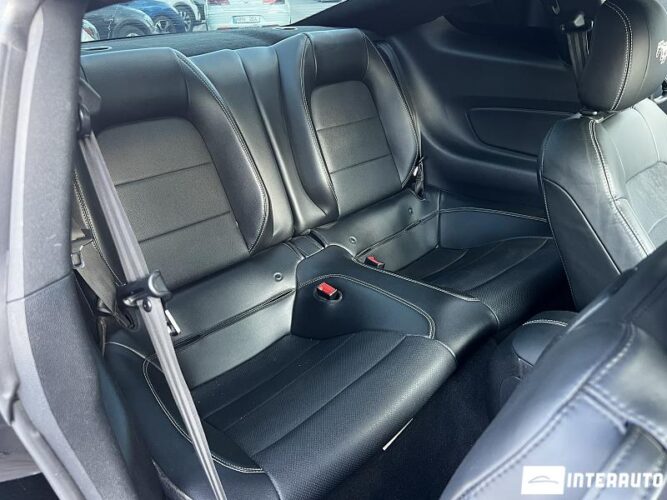 Ford Mustang 35 ford Mustang 2020