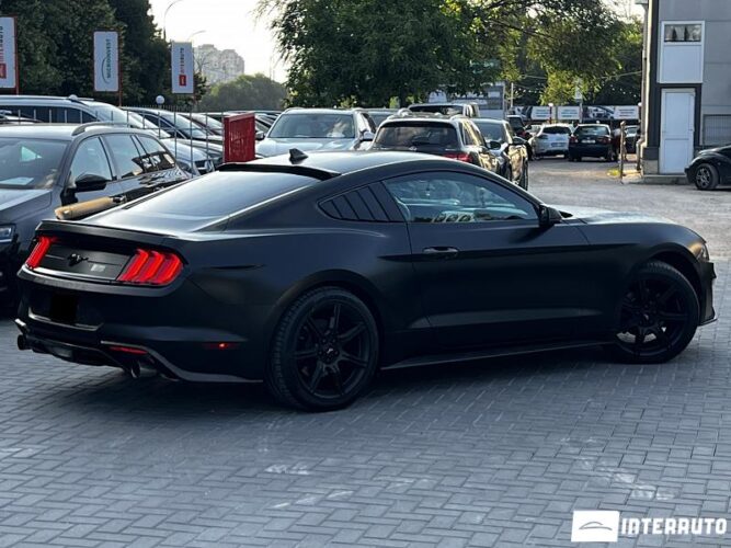 Ford Mustang 30 ford Mustang 2020
