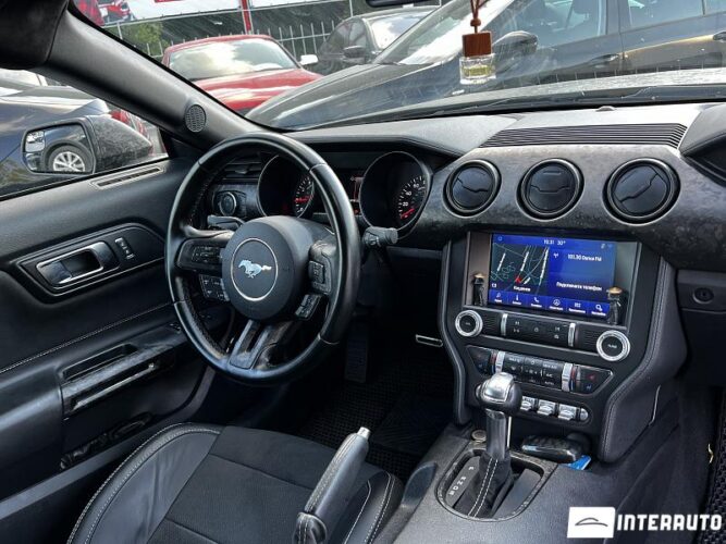 Ford Mustang 33 ford Mustang 2020