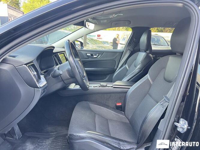 Volvo V 60 Cross Country 33 volvo V 60 Cross Country 2020