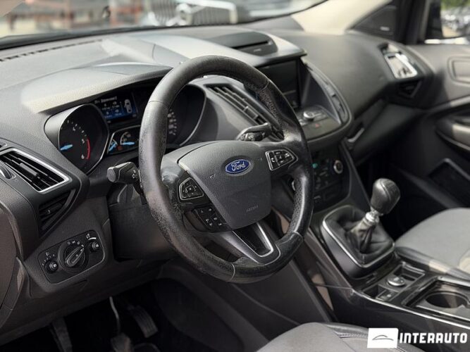 Ford Kuga 40 ford Kuga 2017
