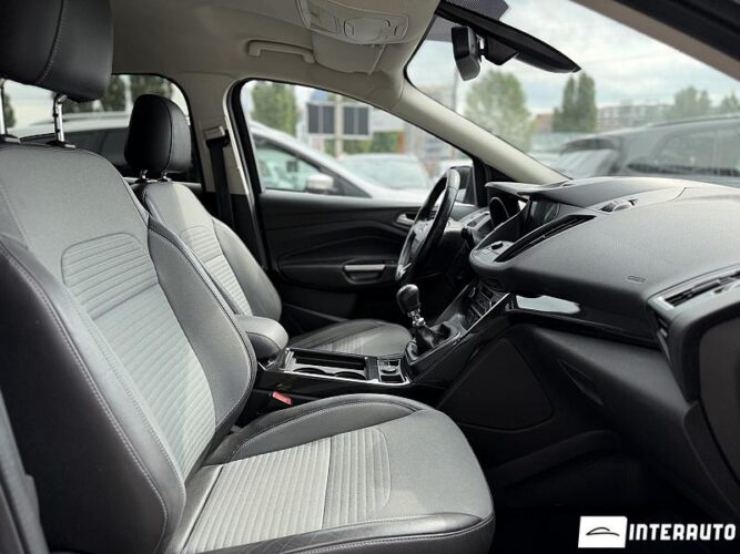 Ford Kuga 48 ford Kuga 2017