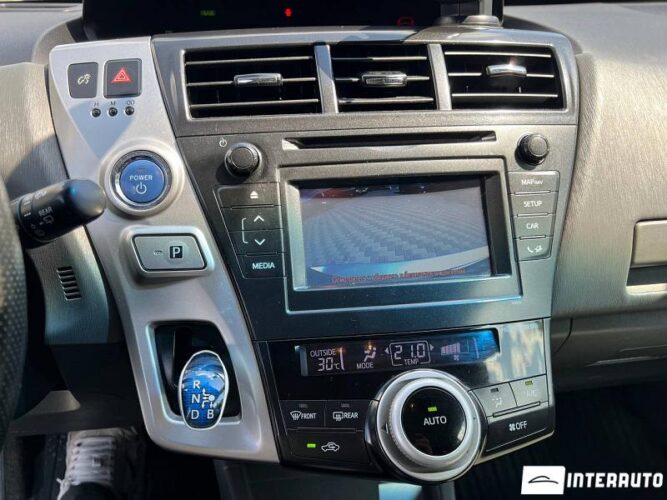 toyota Prius Plus / V 2012