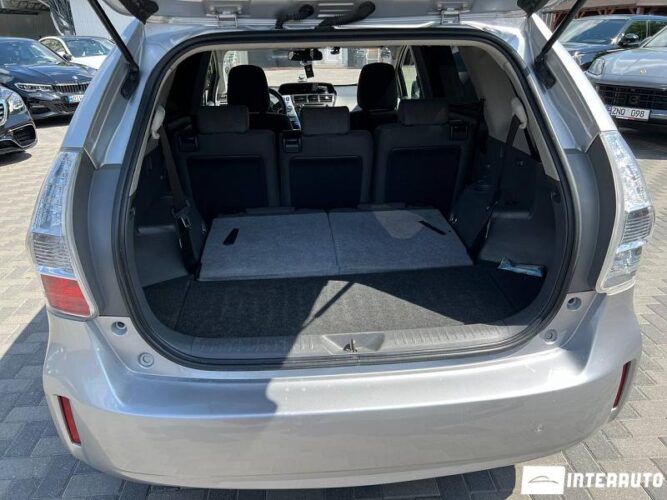 toyota Prius Plus / V 2012