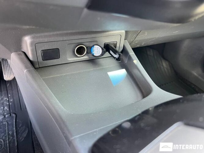 toyota Prius Plus / V 2012