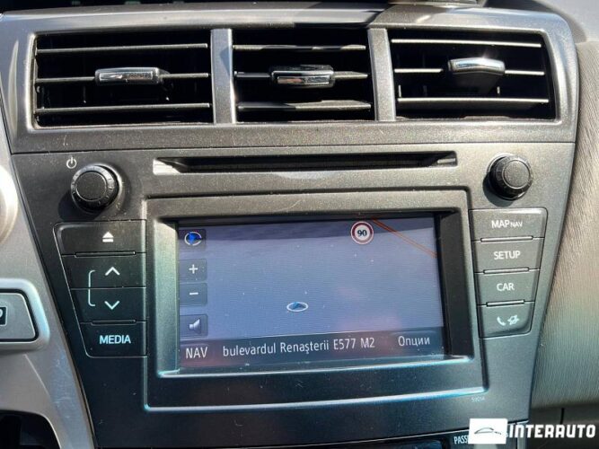 toyota Prius Plus / V 2012
