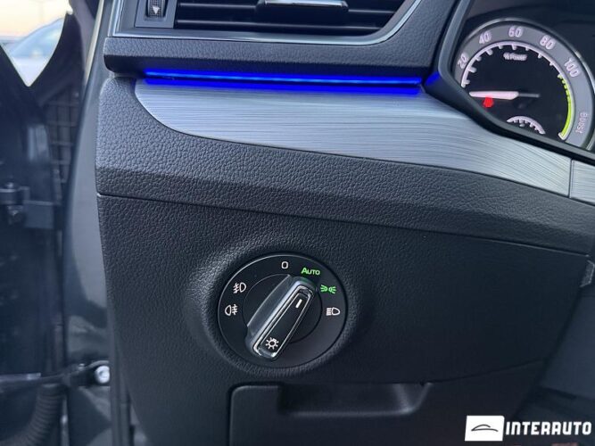 Skoda Superb 52 skoda Superb 2021