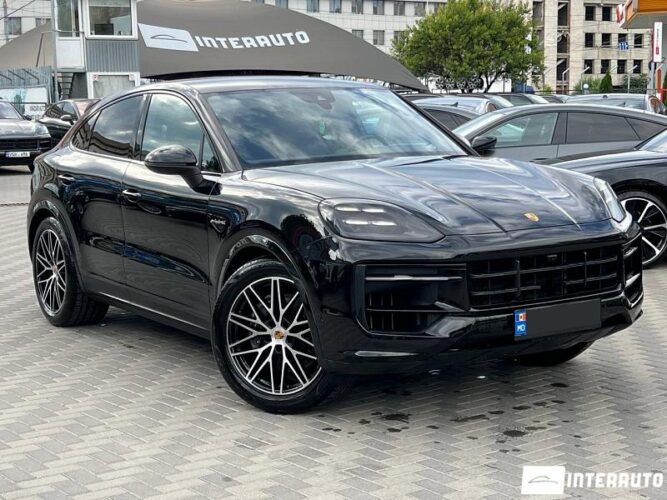 Porsche Cayenne E-Hybrid Coupe 2024 doar la InterAuto