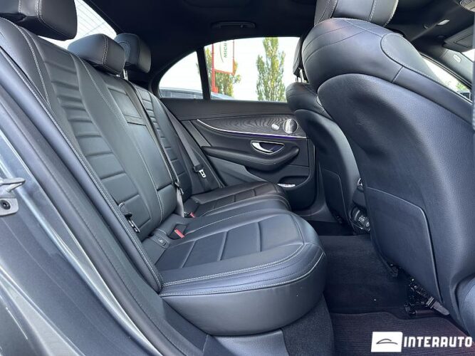 Mercedes E 300de 55 mercedes E 300de 2020