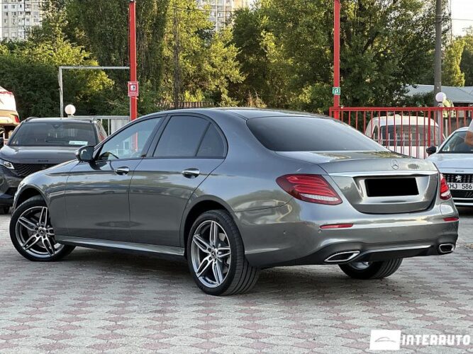 Mercedes E 300de 37 mercedes E 300de 2020