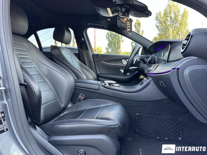 Mercedes E 300de 51 mercedes E 300de 2020