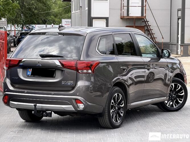 mitsubishi Outlander 2016