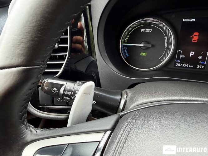 mitsubishi Outlander 2016