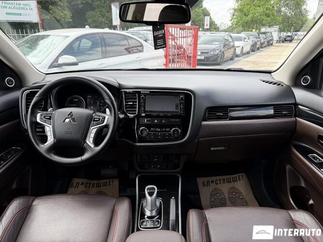 mitsubishi Outlander 2016