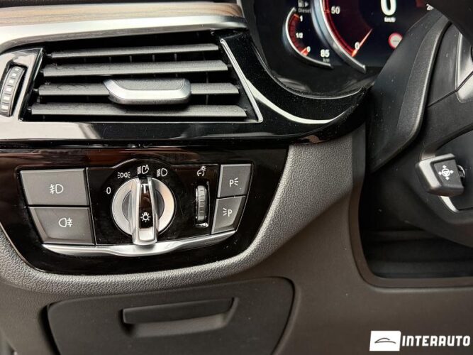 BMW 520 44 bmw 520 2017