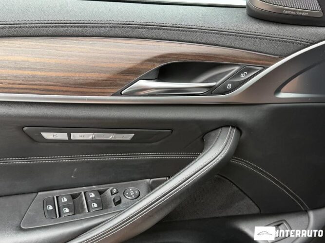 BMW 520 42 bmw 520 2017