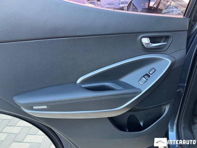 Hyundai Santa Fe 49 hyundai Santa Fe 2017