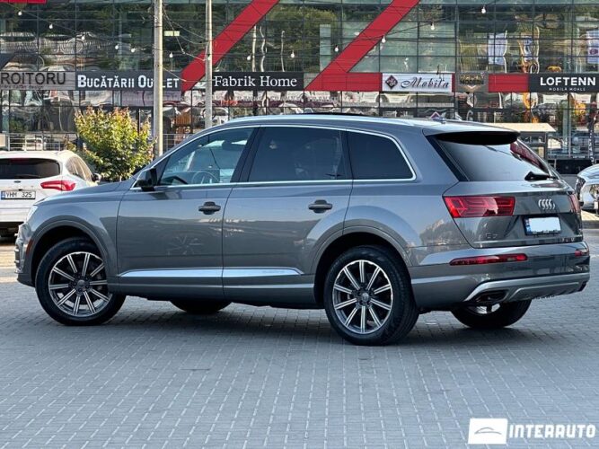 Audi Q7 41 audi Q7 2017