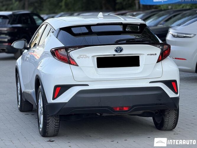 Toyota C-HR 34 toyota C-HR 2021