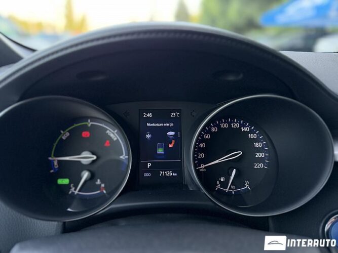 Toyota C-HR 42 toyota C-HR 2021