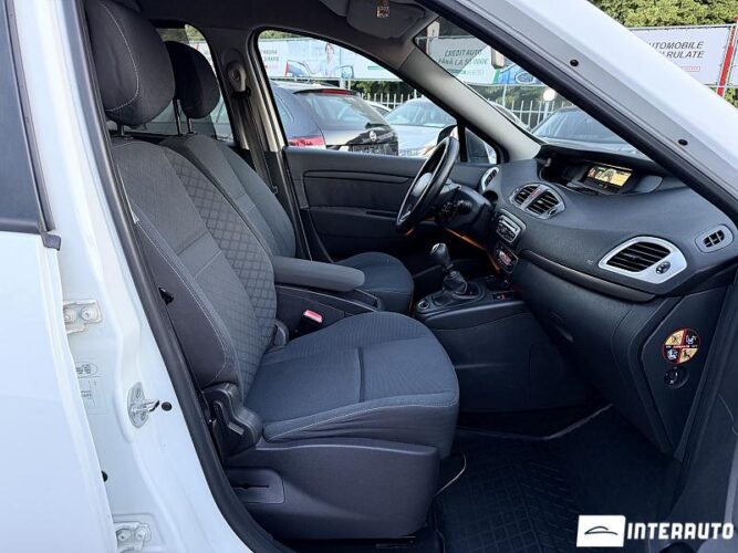 renault Grand Scenic 2011