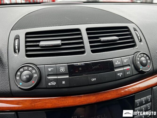 Mercedes E 200 37 mercedes E 200 2008