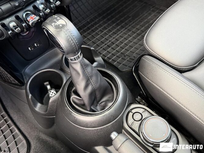 mini Cooper 2019