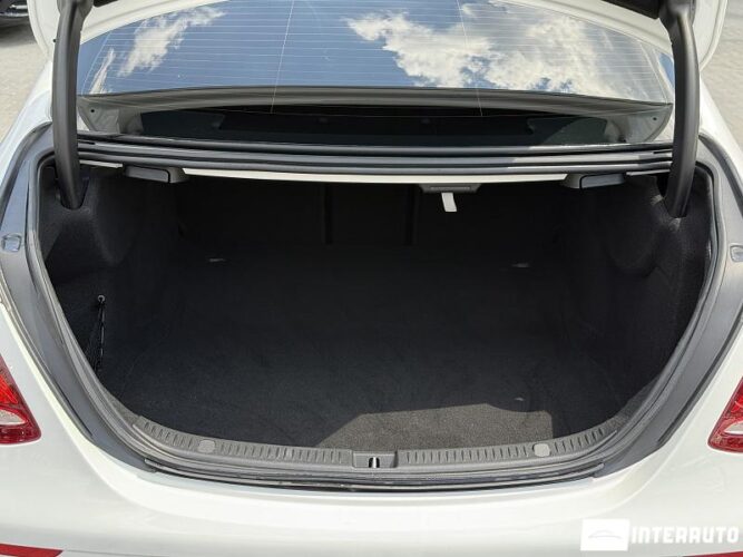 Mercedes E 220 56 mercedes E 220 2018