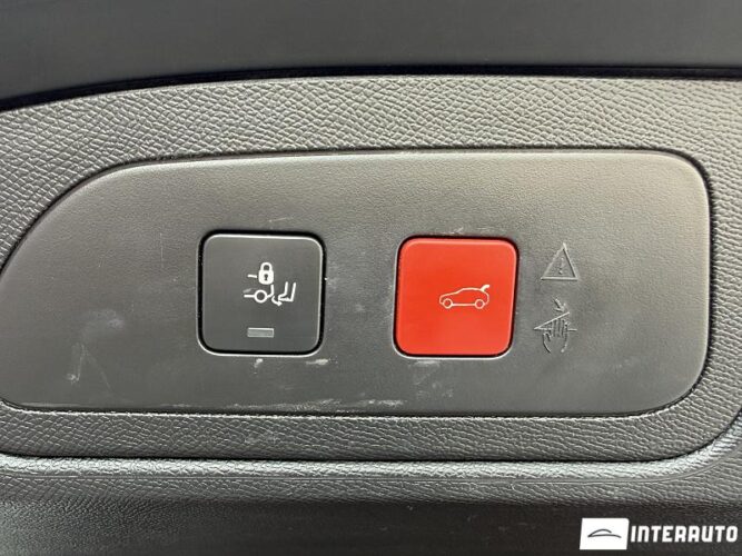 citroen DS7 2019