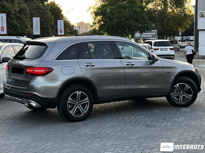 Mercedes GLC 350e 37 mercedes GLC 350e 2019