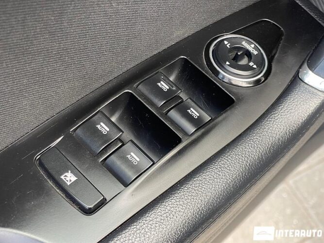 Hyundai i40 37 hyundai i40 2012