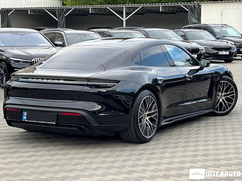 porsche Taycan Turbo S 2020