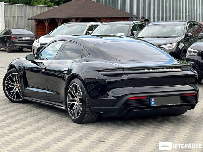 porsche Taycan Turbo S 2020
