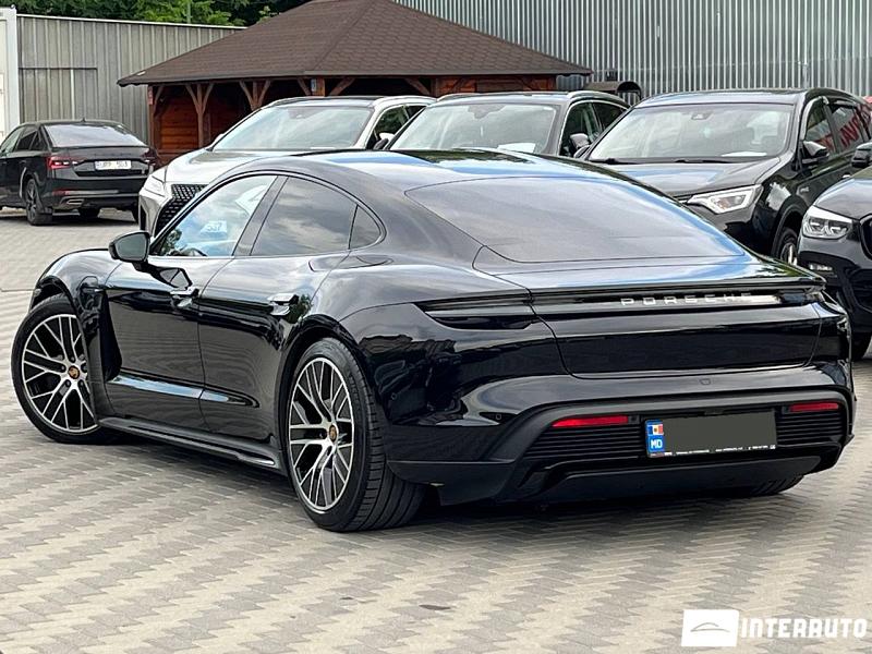 porsche Taycan Turbo S 2020