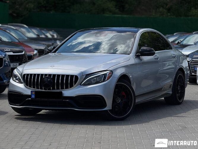 Mercedes C 300 2015 doar la InterAuto
