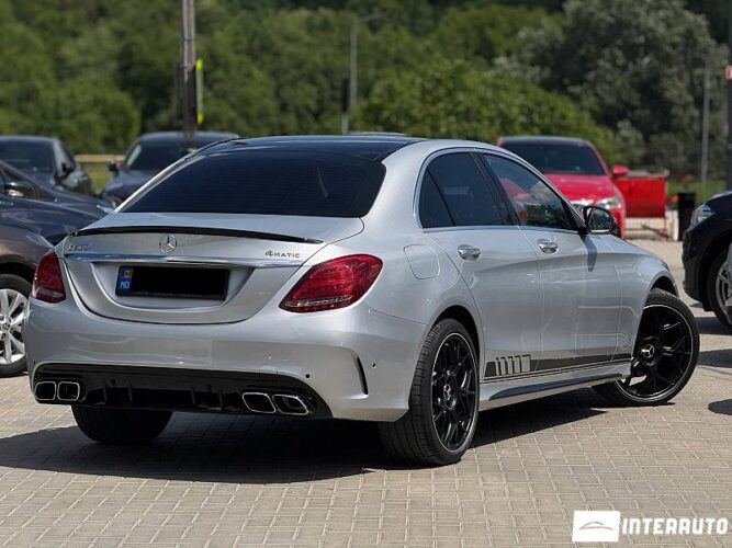 Mercedes C 300 34 mercedes C 300 2015