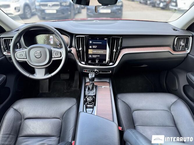 Volvo S 60 42 volvo S 60 2021