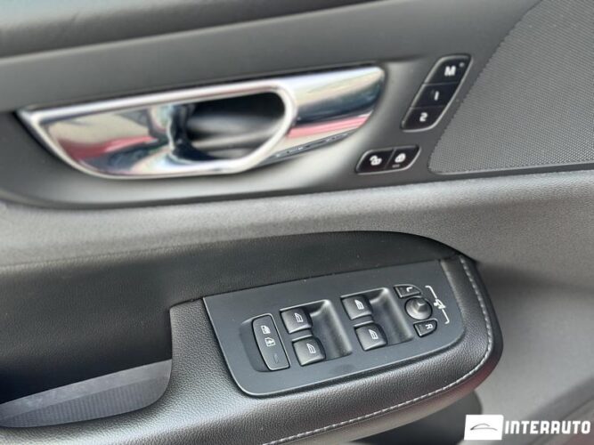 Volvo S 60 40 volvo S 60 2021