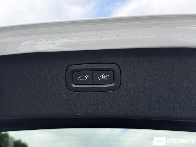 volvo XC 90 2020