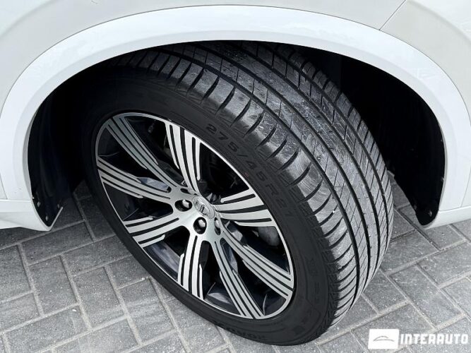 volvo XC 90 2020