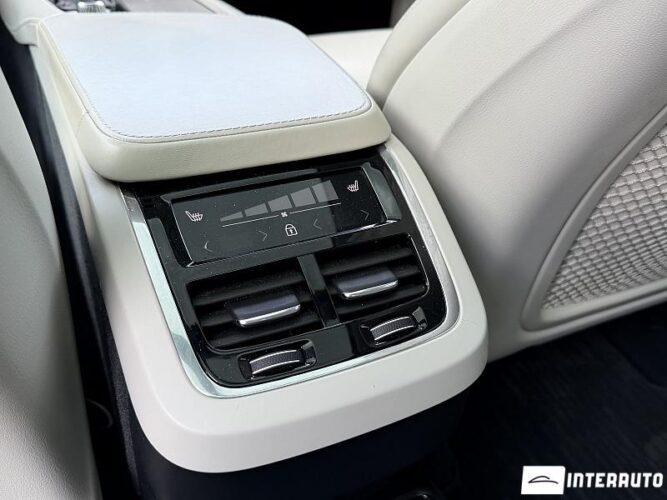volvo XC 90 2020