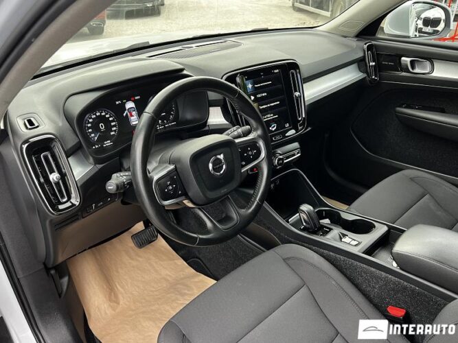 volvo XC 40 2021