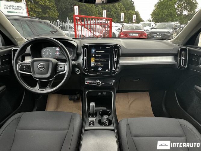 volvo XC 40 2021