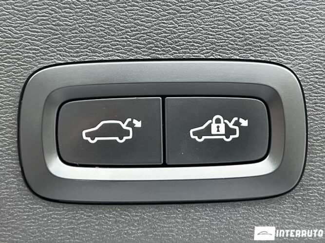 volvo XC 40 2021