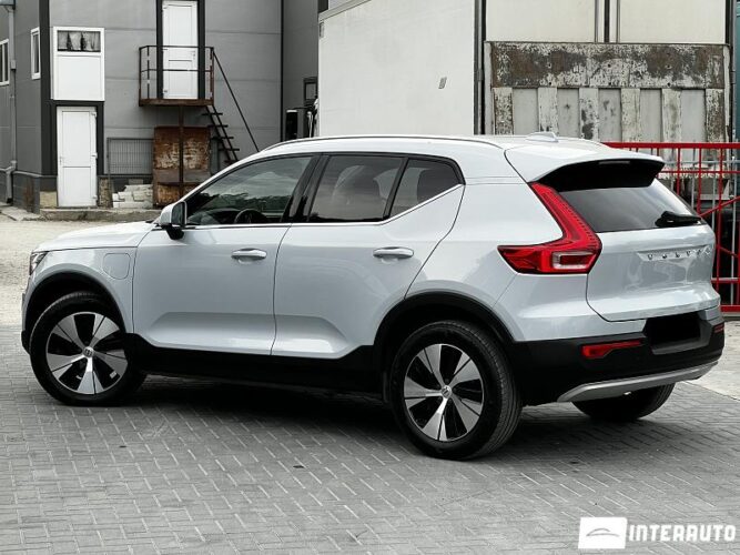 volvo XC 40 2021