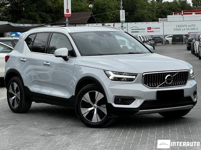 volvo XC 40 2021