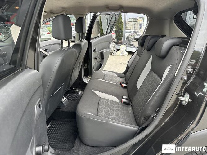 Dacia Sandero Stepway 41 dacia Sandero Stepway 2013