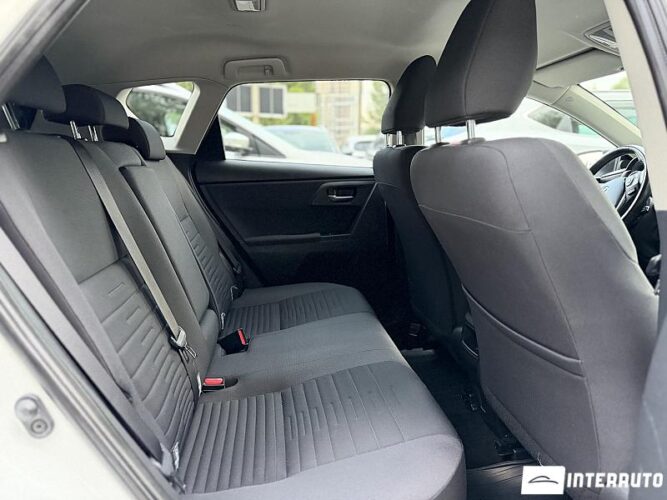 Toyota Auris 43 toyota Auris 2016
