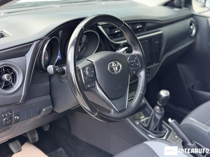 Toyota Auris 35 toyota Auris 2016