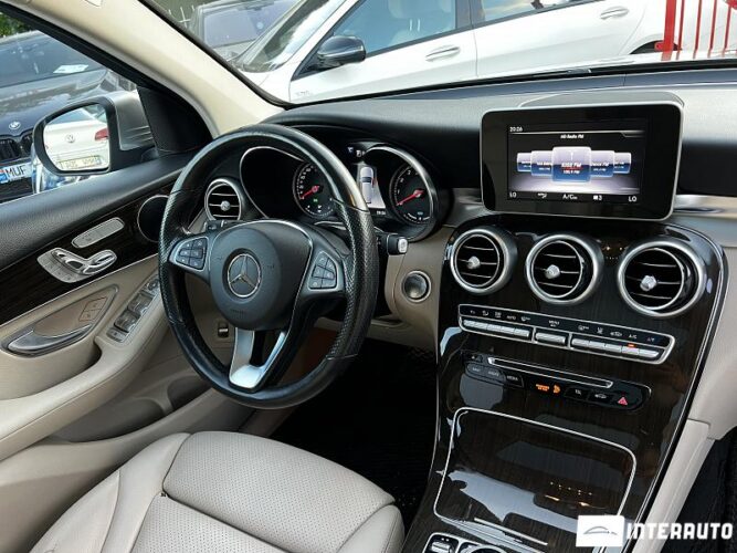 Mercedes GLC 350e 2019 doar la InterAuto